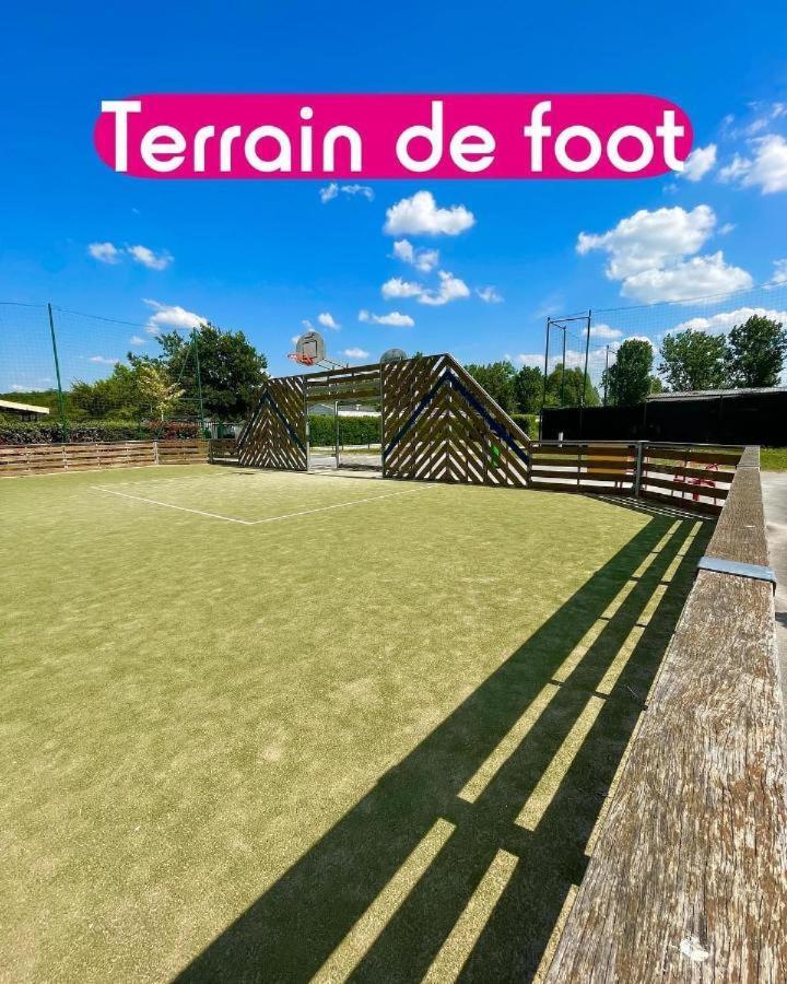 Mobil Home Tout Confort Ideal Pour 4 Personnes Dans Le Domaine De Dugny Camping 4 Etoiles, Proche De Blois, Du Zoo De Beauval Et Des Chateaux De La Loire Onzain Exterior photo